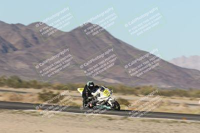 media/Nov-01-2025-CVMA (Sat) [[fc0f7531b8]]/Race 13-Femmewalla-Femmewalla UL/